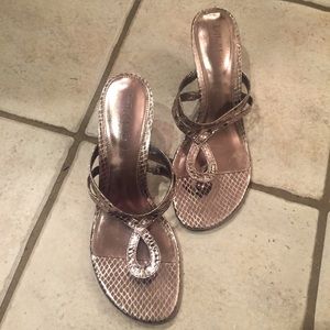 2/20$ Kelly & Katie Heel Sandal